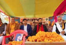 पर्सामा कांगे्रसको आमसभा, बिभिन्न पार्टी परित्याग गरी ४ सय बढी कांगे्रसमा प्रवेश