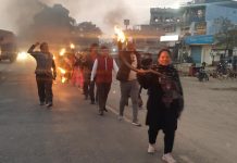 सर्लाहीमा नेकपा प्रचण्ड–नेपाल समूहले गर्यो, मसाल जुलुस प्रदर्शन