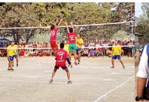 हरिपुरमा प्रदेश स्तरीय भलिबल प्रतियोगिता सुरु,समाजसेवी मनोज आचार्यद्वारा खेलाडीलाई जर्सी सहयोग