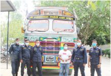 सवारी दुर्घट्ना पछि फरार रहेका ट्रक र ट्रक चालक प्रहरीको नियन्त्रणमा