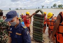 सर्लाहीमा सुरक्षाकर्मीद्वारा बाढी तथा डुबान प्रभावितको उद्धार संम्वन्धि संयुक्त अभ्यास