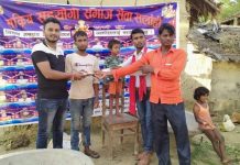 दलित बालकको अपरेशनका लागि समाजसेवी युवाले गरे,आर्थिक सहयोग