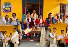 बुद्ध मूर्ति प्रतिस्थापन गर्दै ,जनप्रतिनिधिलाई सम्मान