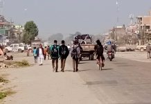 विभिन्न दल र मोर्चाले आह्वान गरेको बन्दको प्रभाव, सर्लाहीमा आंसिक