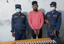 नेपालमा प्रतिबन्धित लागूऔषध सहित भारतीय नागरिक सर्लाही प्रहरीको नियन्त्रणमा