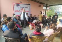 वाणिज्य बैंक लालबन्दीले गर्यो, आश्रममा खाद्यान्न सहयोग