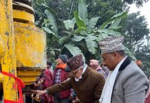 मेयर अधिकारीले गरे; डिप बाेरिङ निर्माणकाे शुभारम्भ