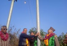 लालबन्दीको विकट चुरे क्षेत्रमा बिजुली बत्ती बल्यो; स्थानीय हर्षित