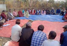 लालबन्दी -१५ का स्थानीयले मेयर अधिकारीलाई गराय;विकास अवस्थाकाे अवगत