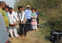 ईश्वरपुरका सचेत नागरिकले मिलाए,बाँके जङ्गलमा वन्यजन्तुलाई पानी पिउने व्यवस्था