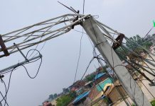 हुरीले टावर ढालेपछि स्वर्णिम एफएमको प्रसारण बन्द