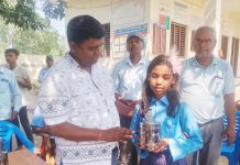 चन्द्रनगर गाउँपालिका अध्यक्ष्य महतोल गरे, पालिका का विद्यालयहरुमा टिफिन बक्स वितरण