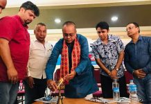 सकियो,८बुँदे लालबन्दी घोषणा पत्र जारी गर्दै;नेपाल प्रेस युनियन मधेस प्रादेशिक भेला