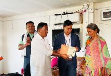 हरिपुरका ३९ र बरहथवाका ५३ परिवारले पाए;जग्गा धनीपुर्जा