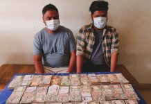 नगद रकम सहित दुई हुण्डी कारेवारी सर्लाही प्रहरीको नियन्त्रणमा