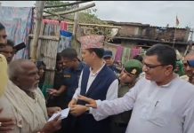 बाढीबाट मृत्युु भएका सर्लाहीका दुई परिवारको खातामा जम्मा भयो; राहत रकम