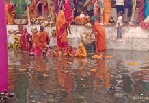 उदाउँदो सूर्यलाई अर्घ्य दिएसँगै सकियो;श्रद्धाभावकासाथ मनाइने छठ पर्व