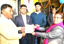 नगर शिक्षक महासंघले गरायो; पालिका प्रमुखहरूको ध्यानाकर्षण