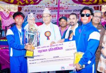 हीरापुरले उचाल्यो आठौं वडाध्यक्ष कप उपाधि