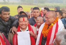 मुख्यमन्त्री यादवले गरे, गोडैतामा आगलागी भएको उखु खेतीको अवलोकन